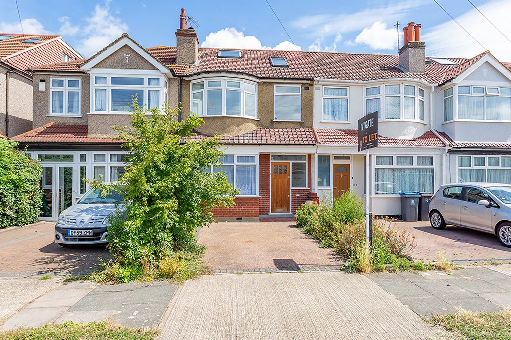 House Largewood Avenue in Greater London
