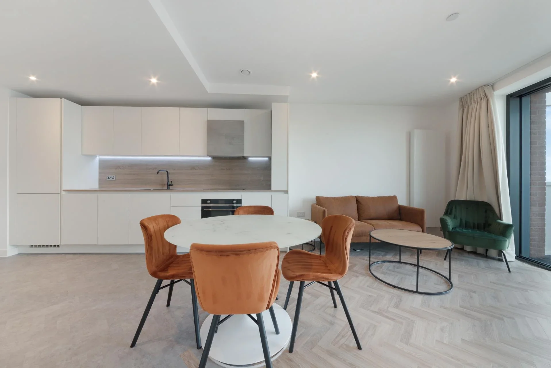 Flat Gillender Street in Greater London