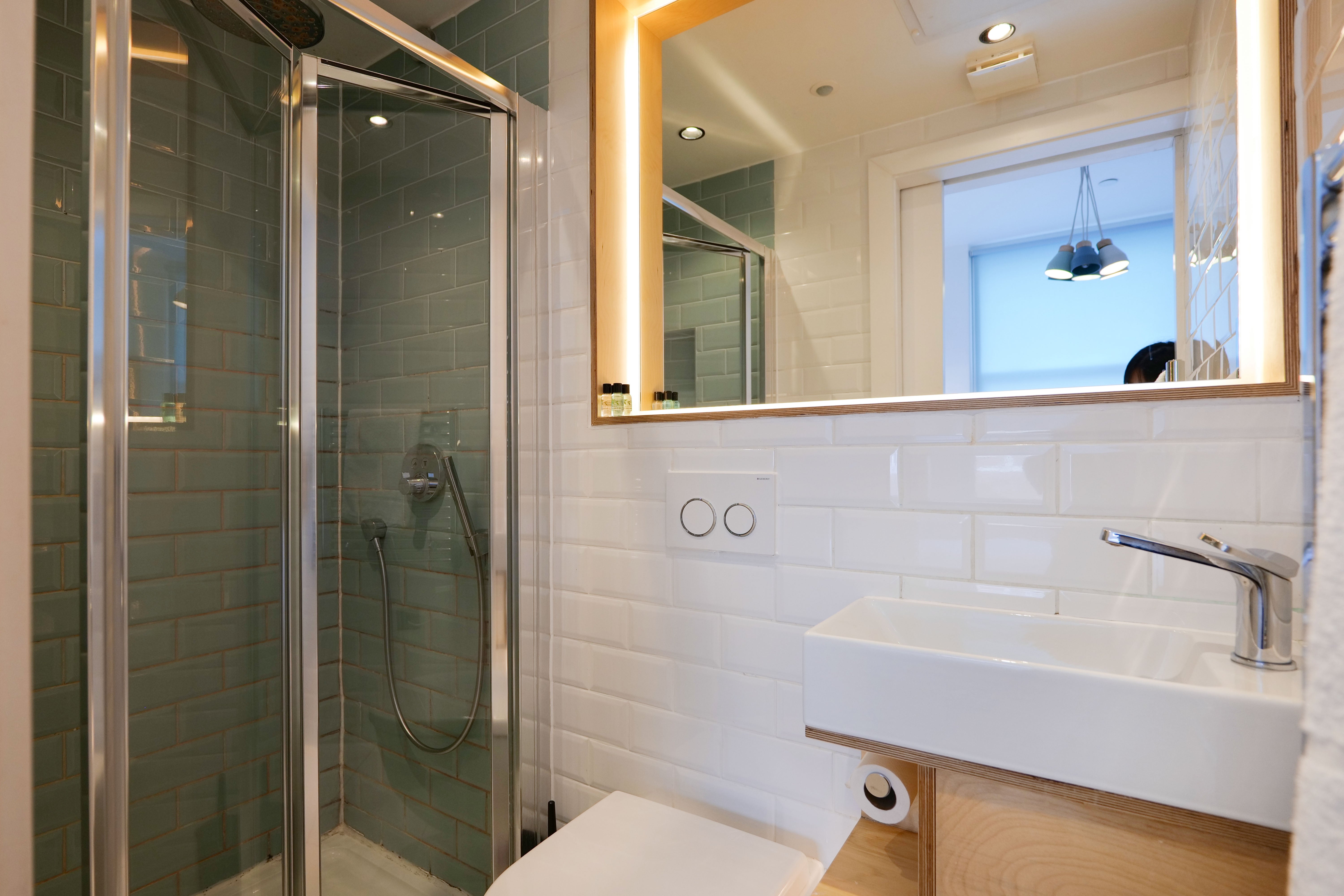 Flat Philbeach Gardens in Greater London