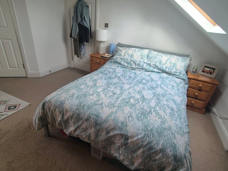 Room Cargill Road in Greater London