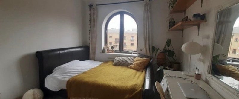 Room Portland Square in Greater London