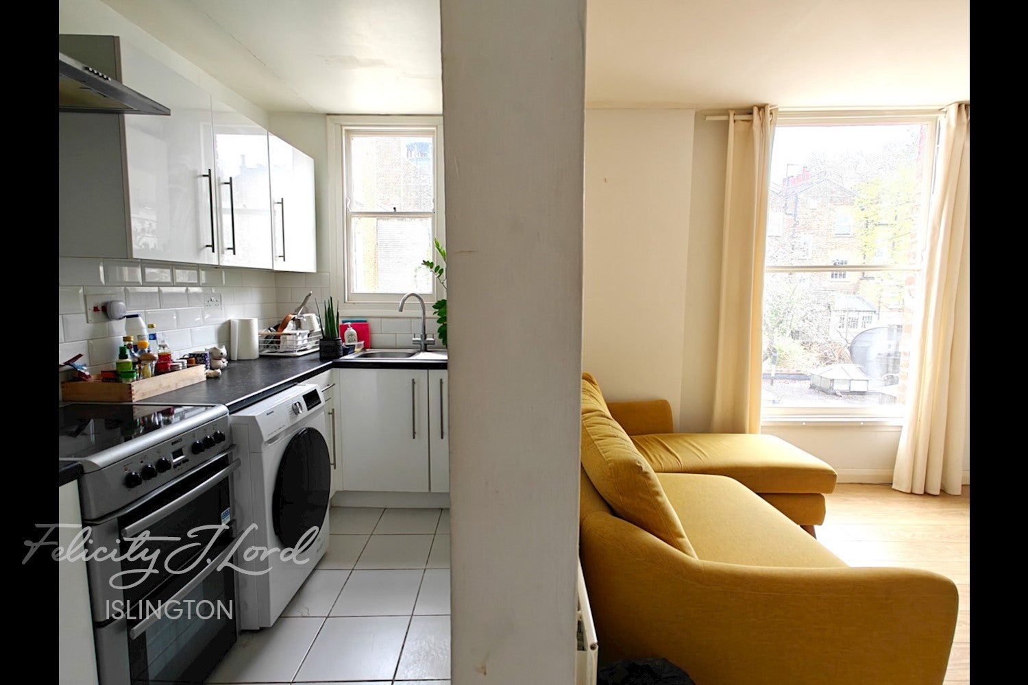 Flat Caledonian Road in Greater London