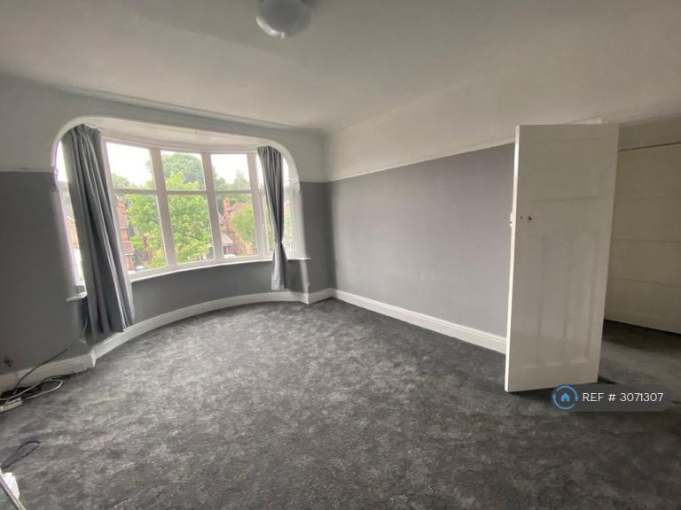 Flat Atkinson Road in Trafford