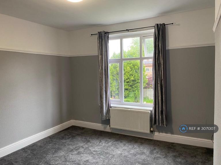 Flat Atkinson Road in Trafford