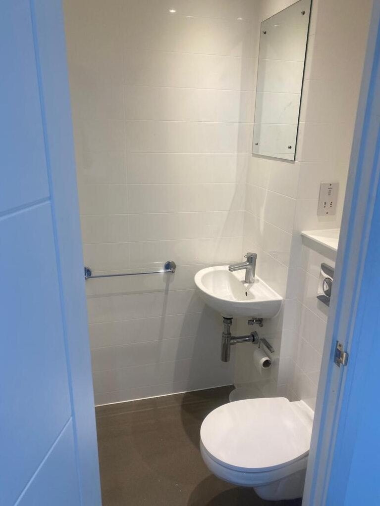 Room Straits Parade in Bristol