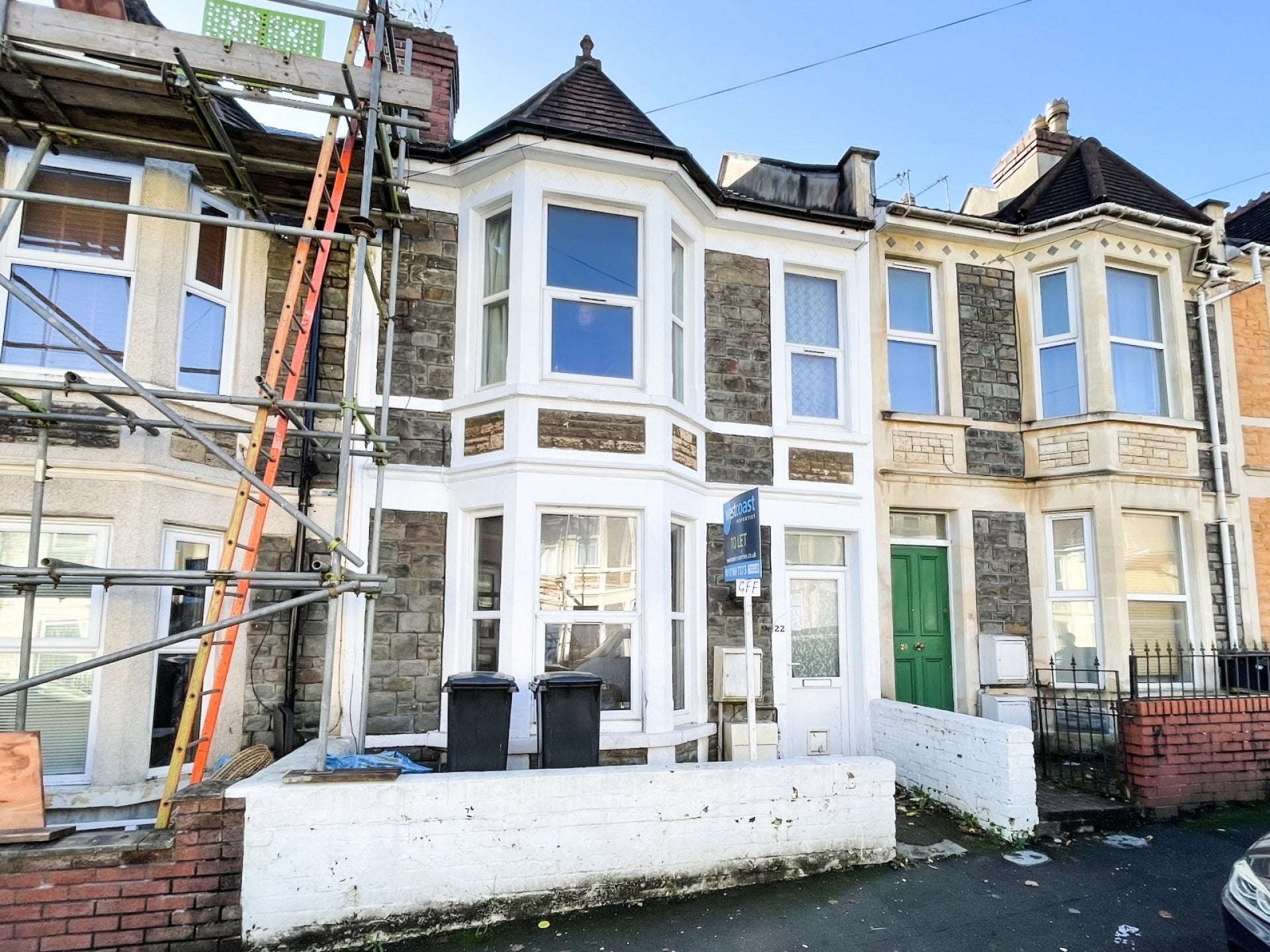 Flat Douglas Road in Bristol