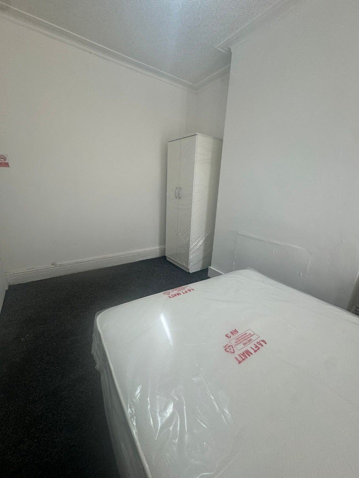 Room Bordesley Park Road in Birmingham