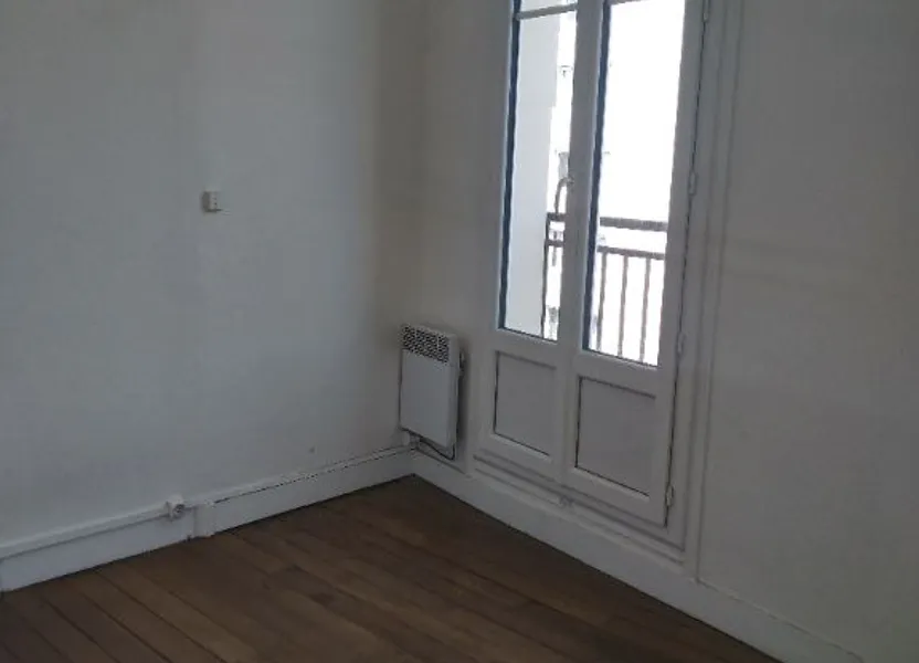Flat Avenue Principale in Paris
