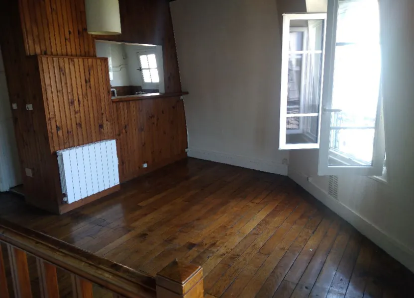 Flat Avenue Principale in Paris