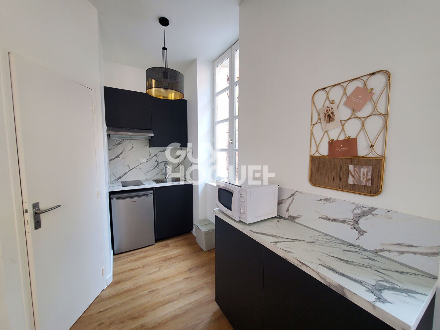 Appartement Place Monseigneur Mignot à Albi