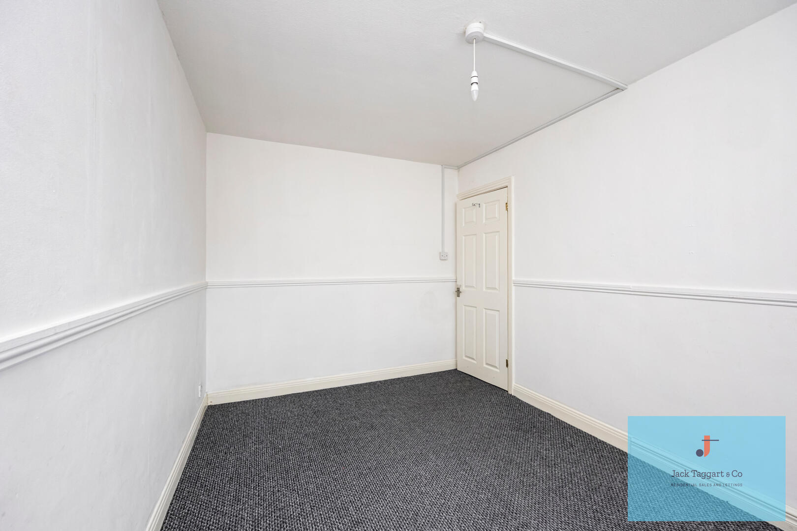 Flat Hangleton Road in Portslade by Sea