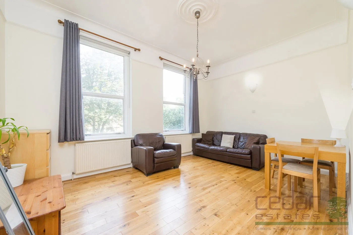 Flat West End Lane in Greater London