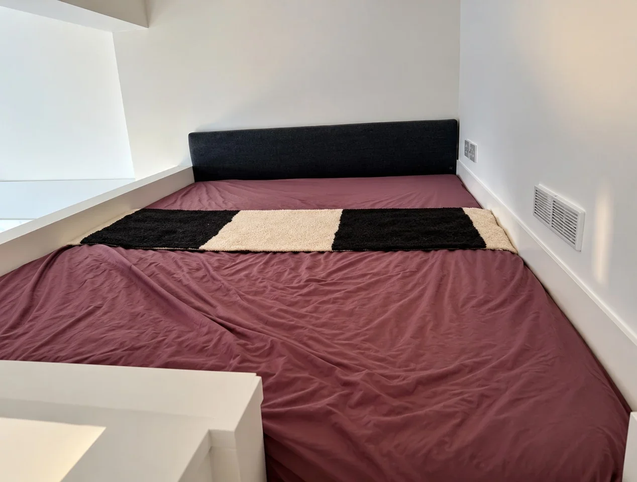 Flat Clarence Road in Greater London