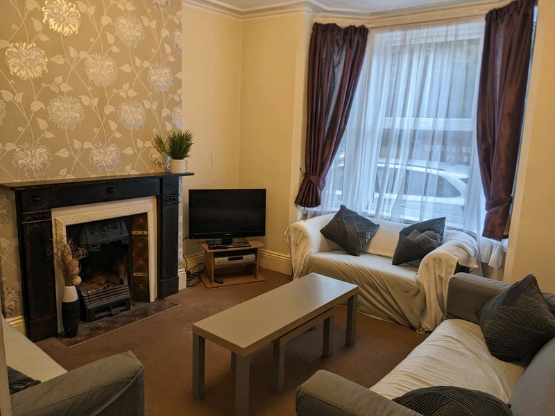 Room Daybrook Street in Nottingham