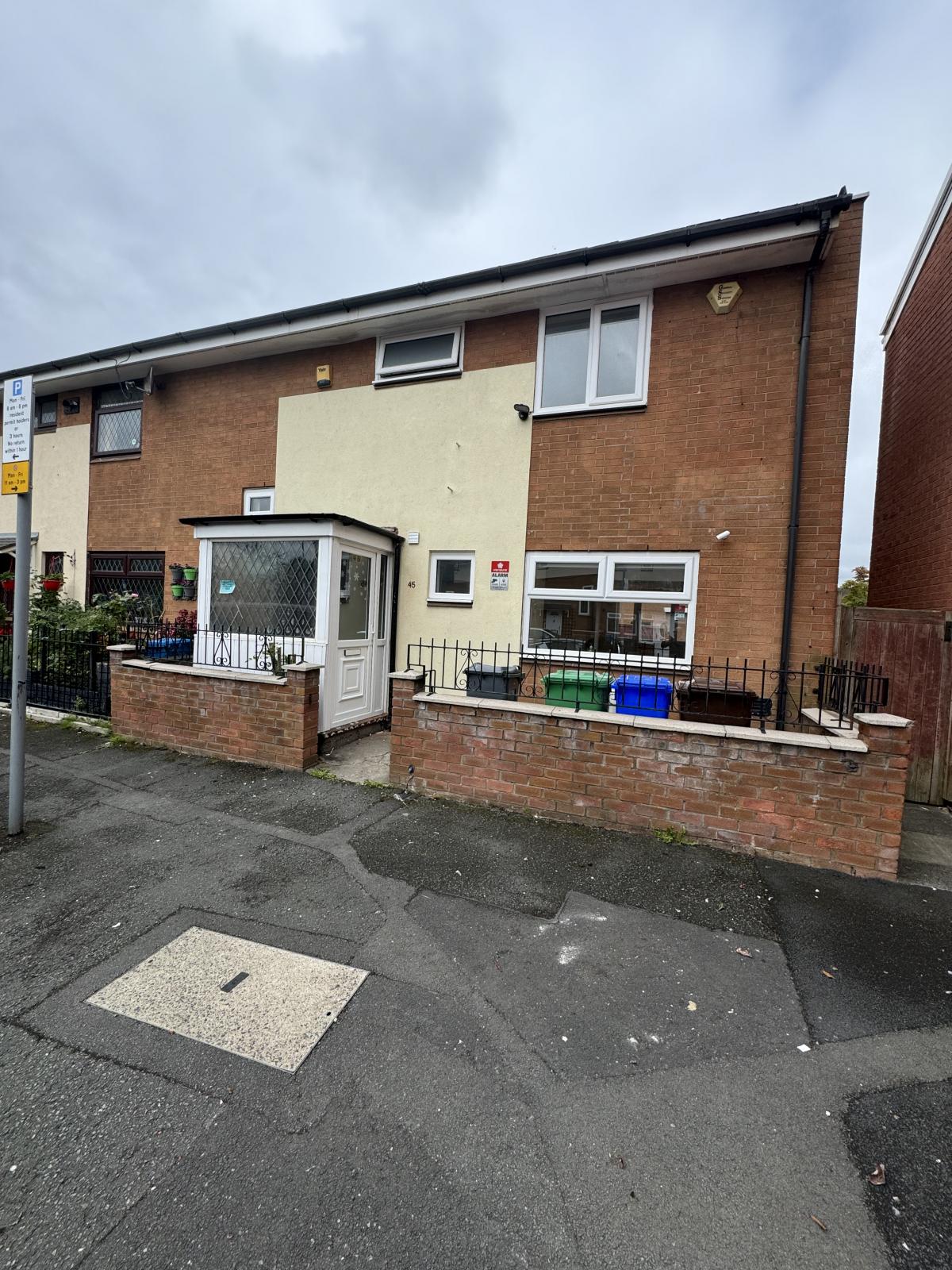 Flat Winterford Avenue in Manchester