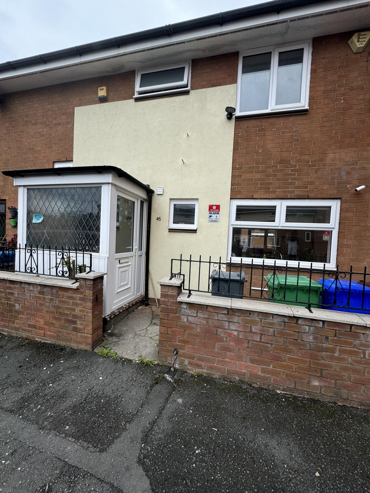 Flat Winterford Avenue in Manchester