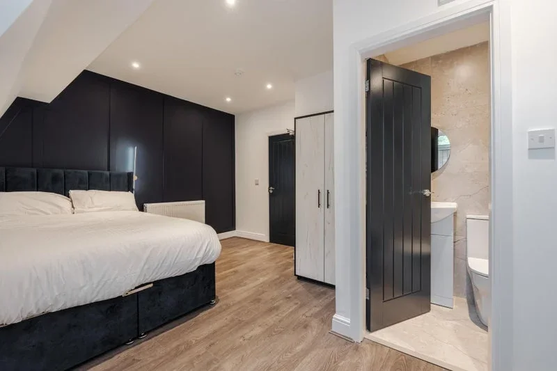 Room Colebrooke Road in Liverpool