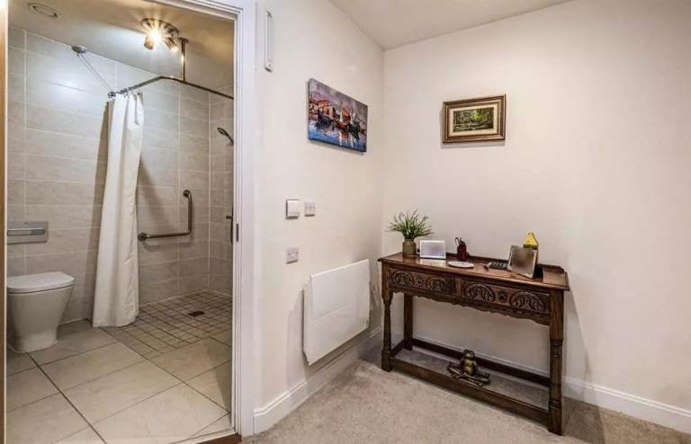 Flat Field Close in Cottingham