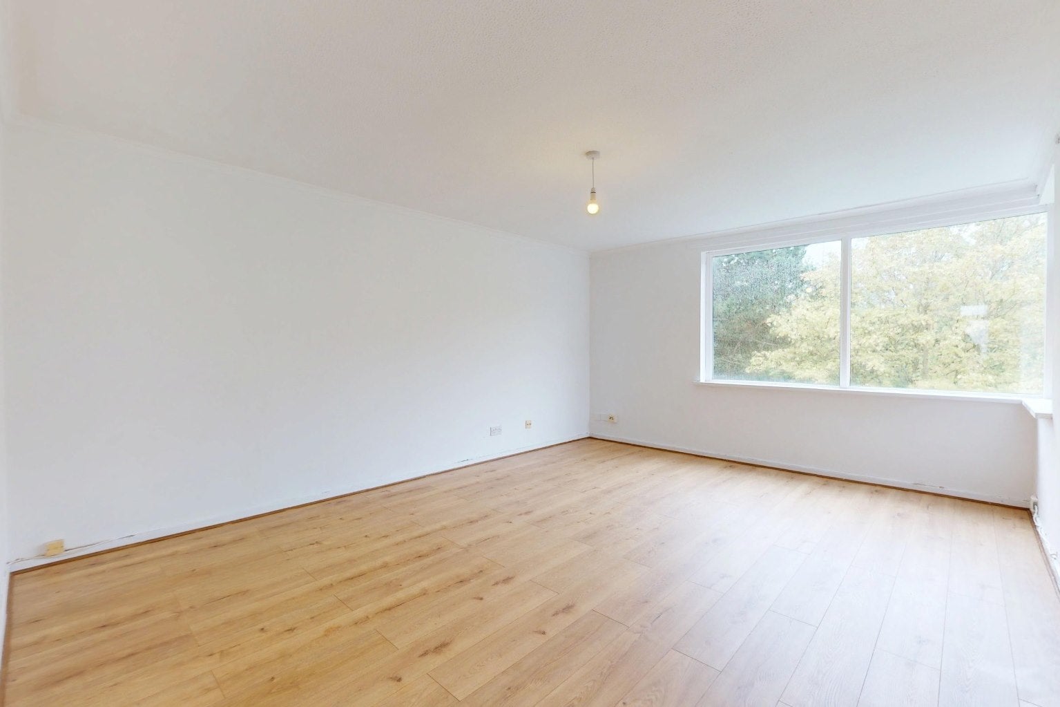 Flat Delbury Close in Telford