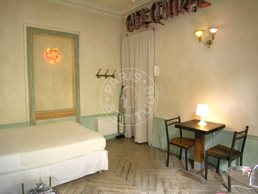 Appartement Rue Saint-Denis à Paris