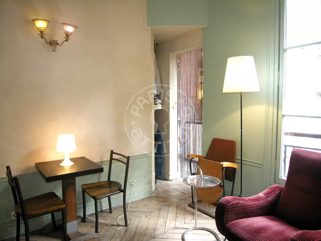 Appartement Rue Saint-Denis à Paris