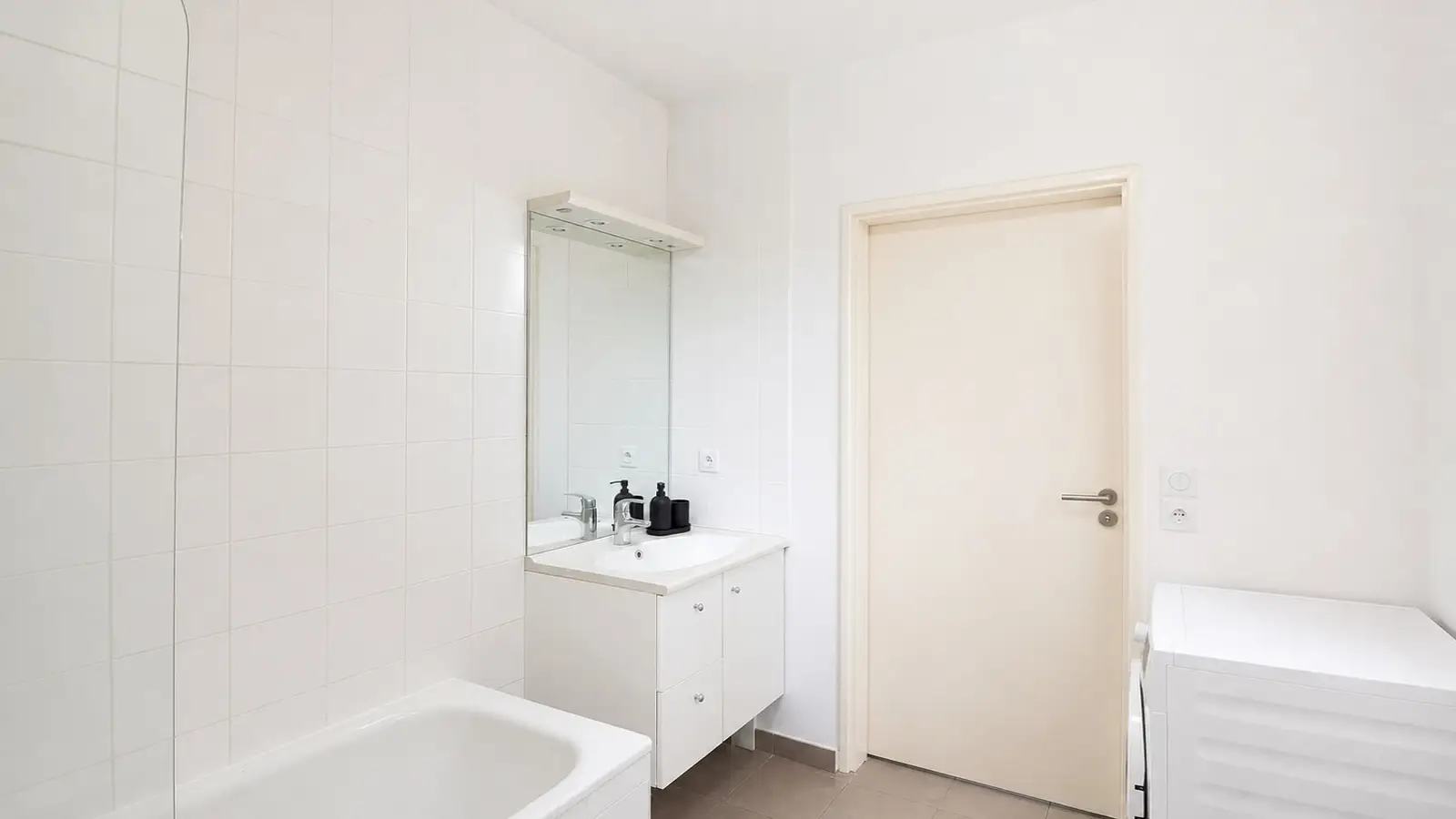 Chambre Allée Rose Dieng-Kuntz à Paris