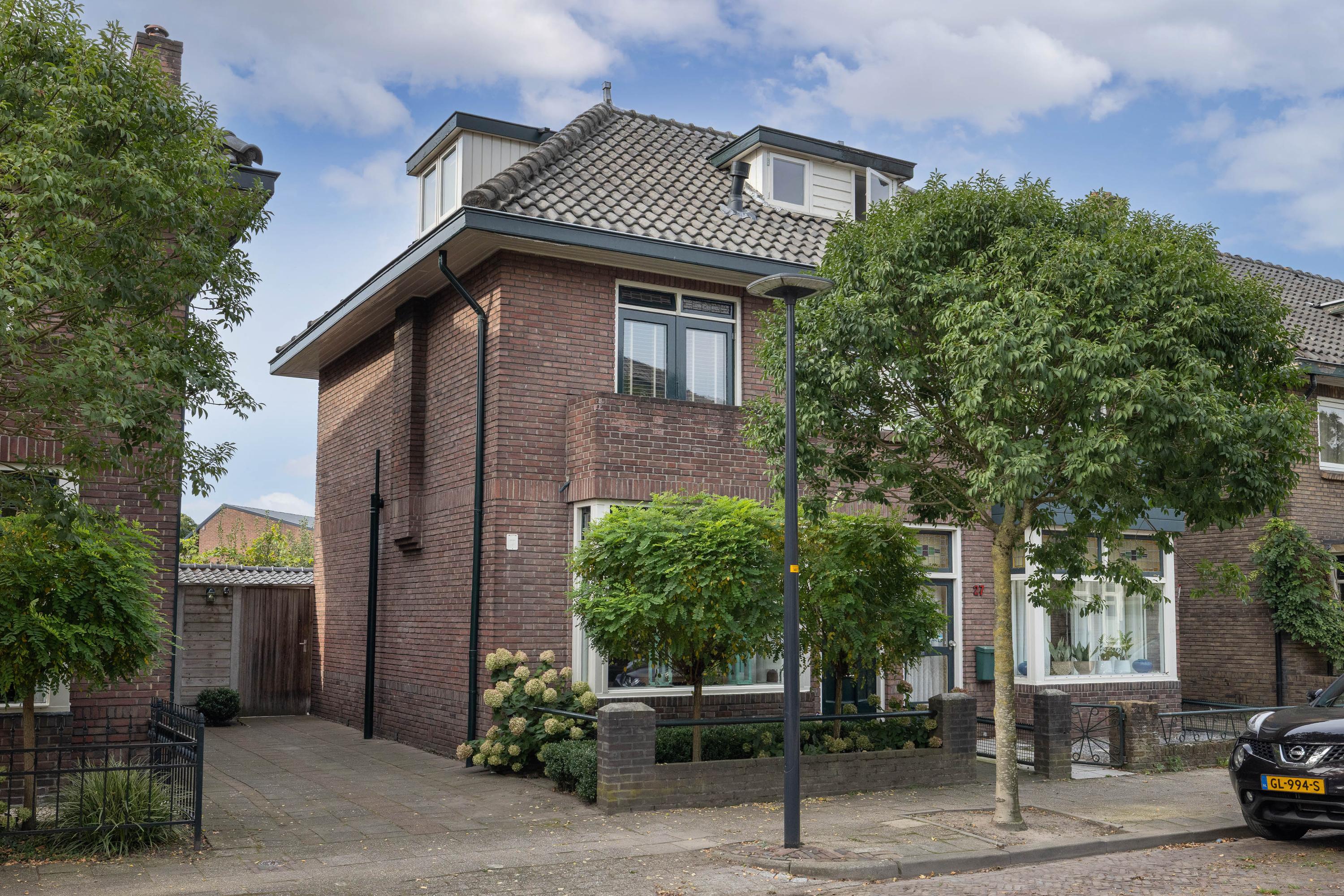 Huis Hazelaarweg 25 in Hengelo