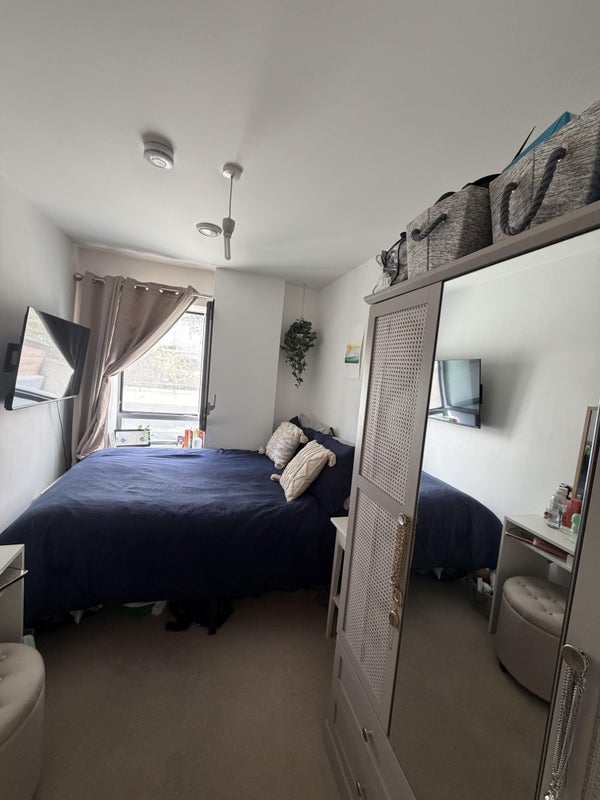Room Guglielmo Marconi Mews in Greater London
