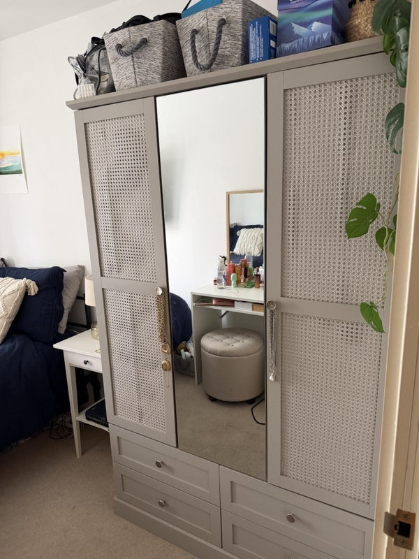 Room Guglielmo Marconi Mews in Greater London