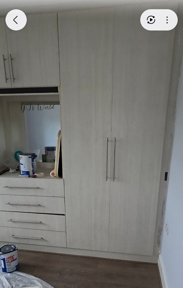 Room Reyiz Network Road in Greater London