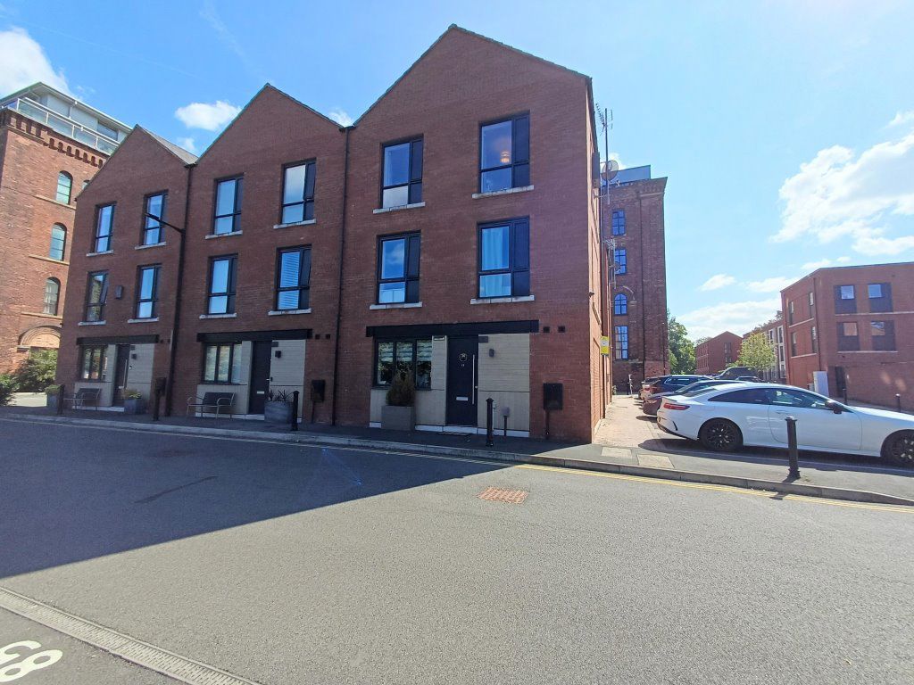 House Skipton Close in Hazel Grove