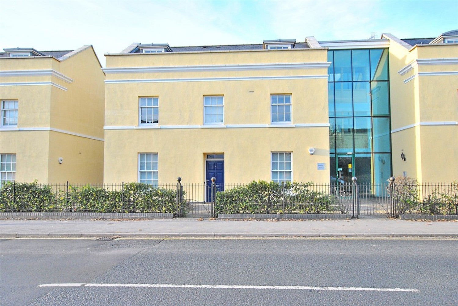 Flat Tryes Road in Cheltenham