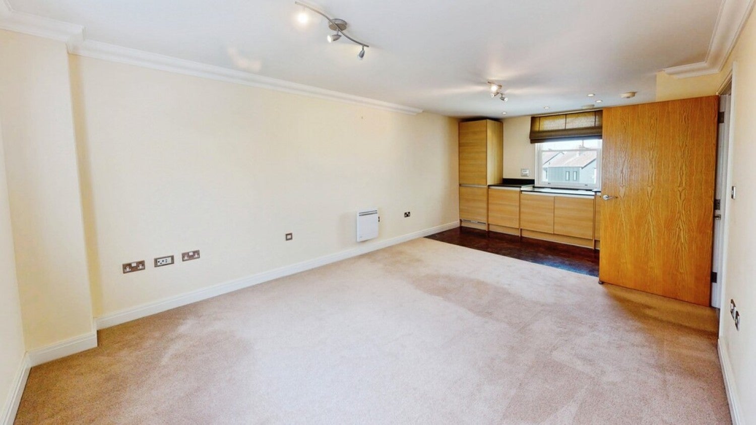 Flat Tryes Road in Cheltenham