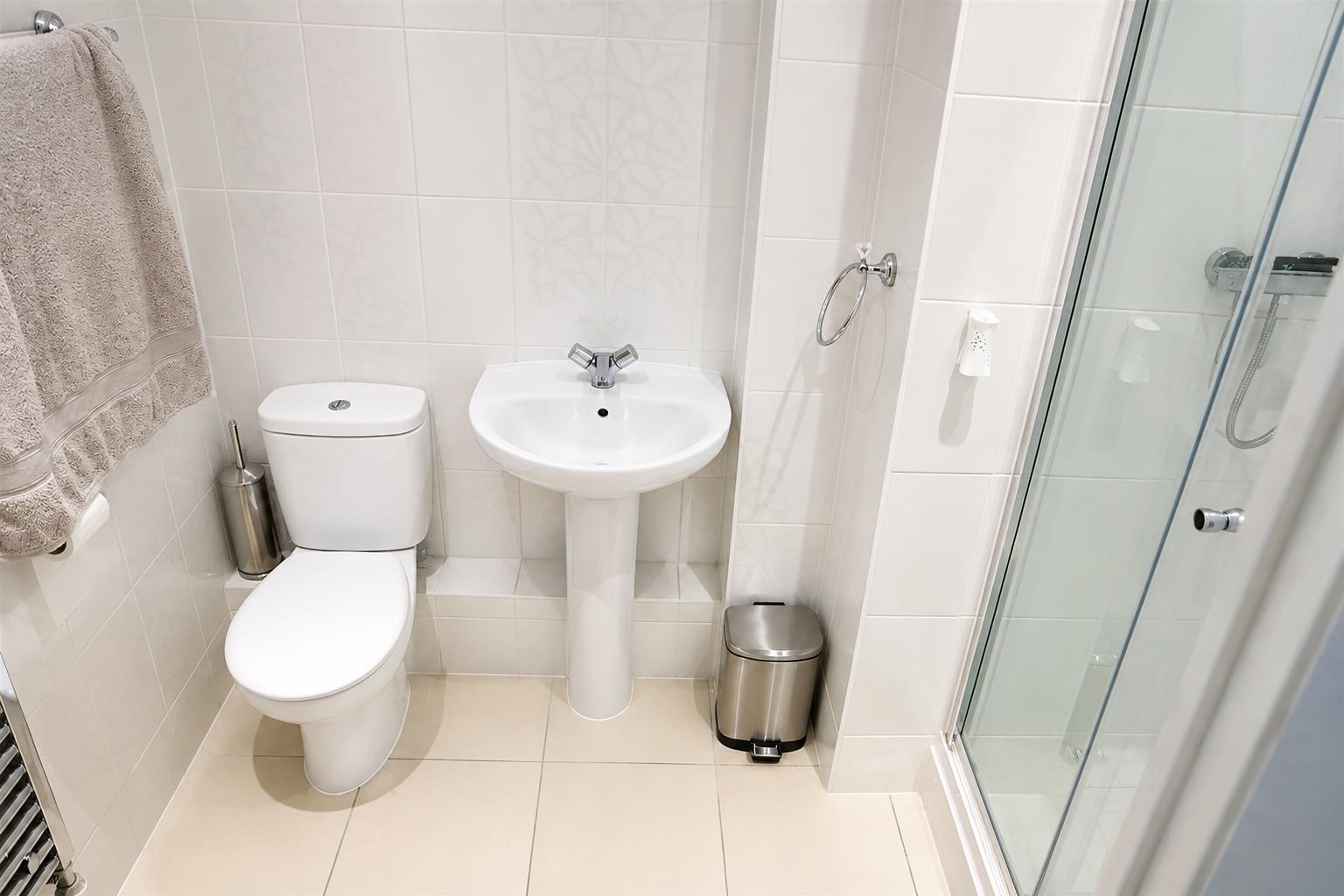 Room Hunting Place in Greater London