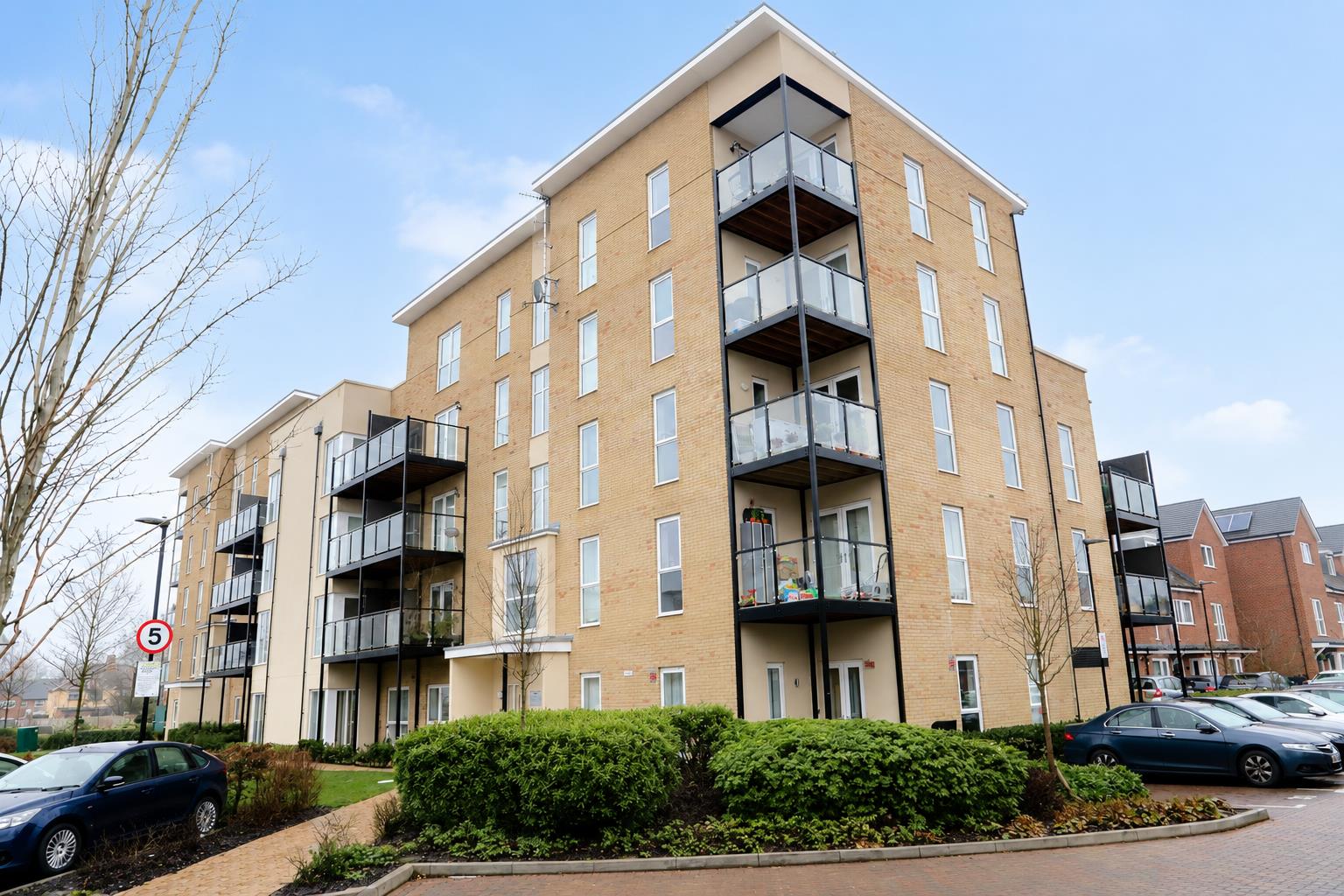 Room Hunting Place in Greater London