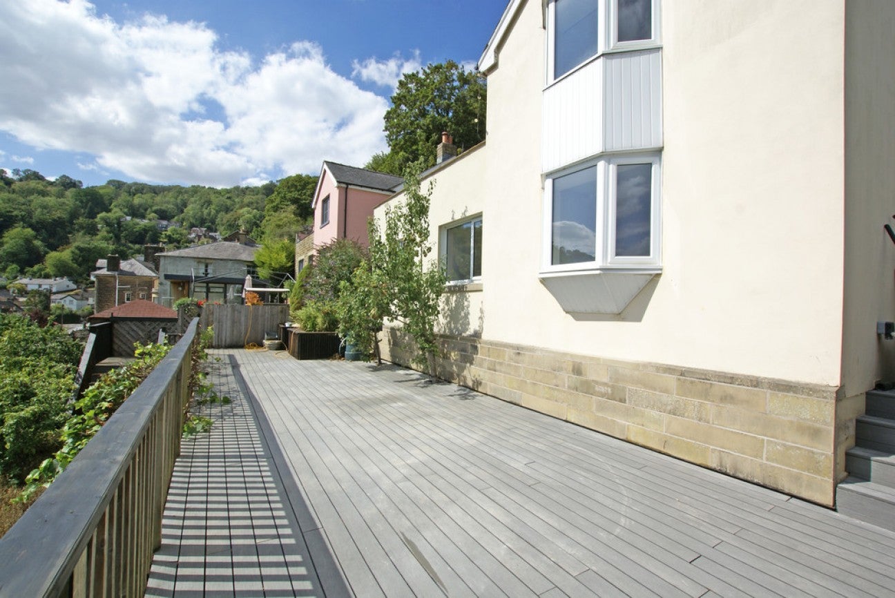 House North Parade in Derbyshire Dales