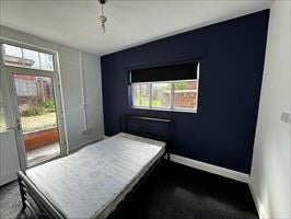 Flat Claughton Road in Dudley