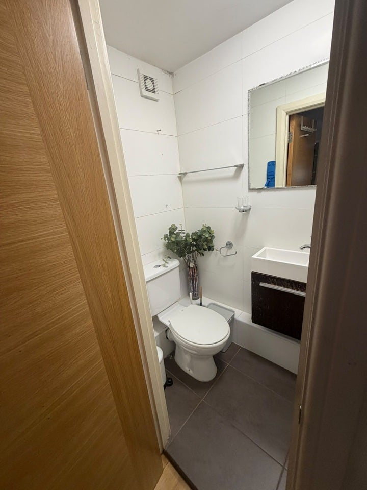 Room Foster Street in Greater London