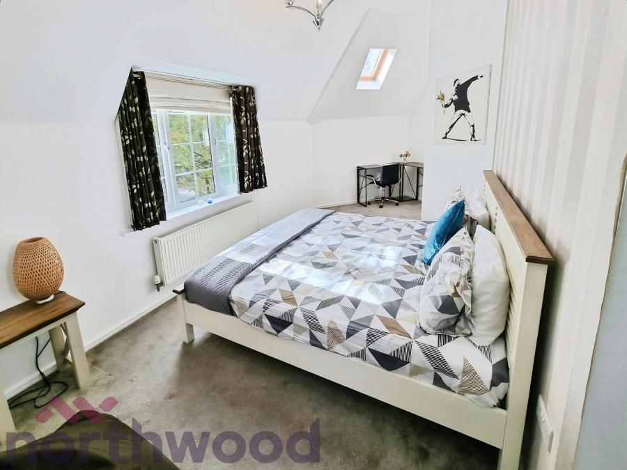Room Firth Boulevard in Warrington
