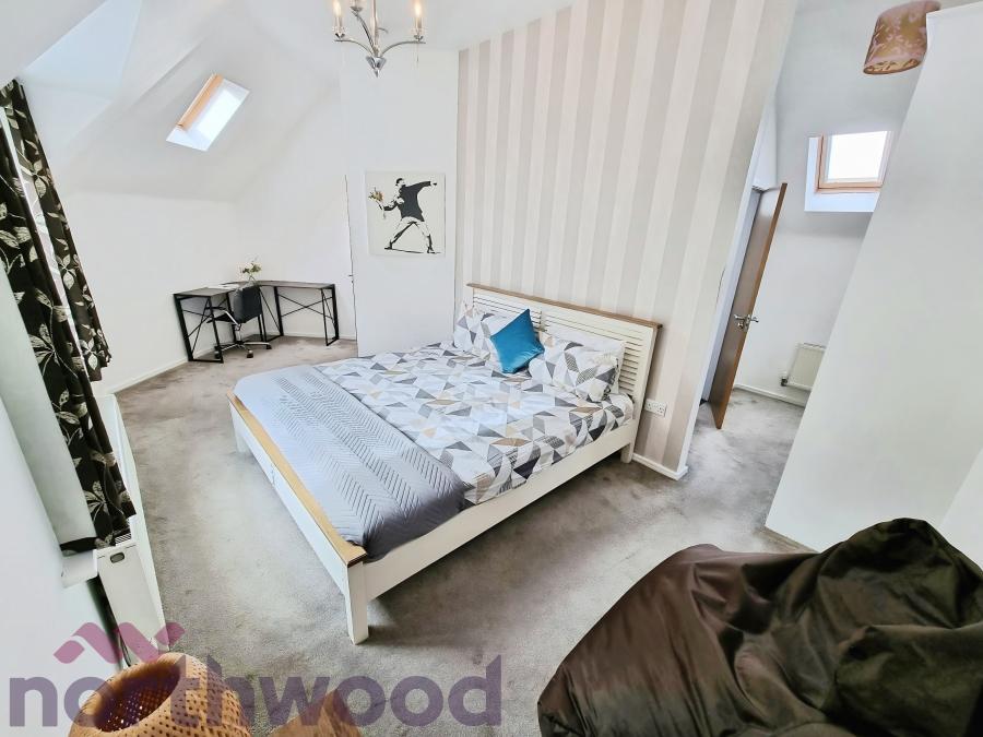 Room Firth Boulevard in Warrington