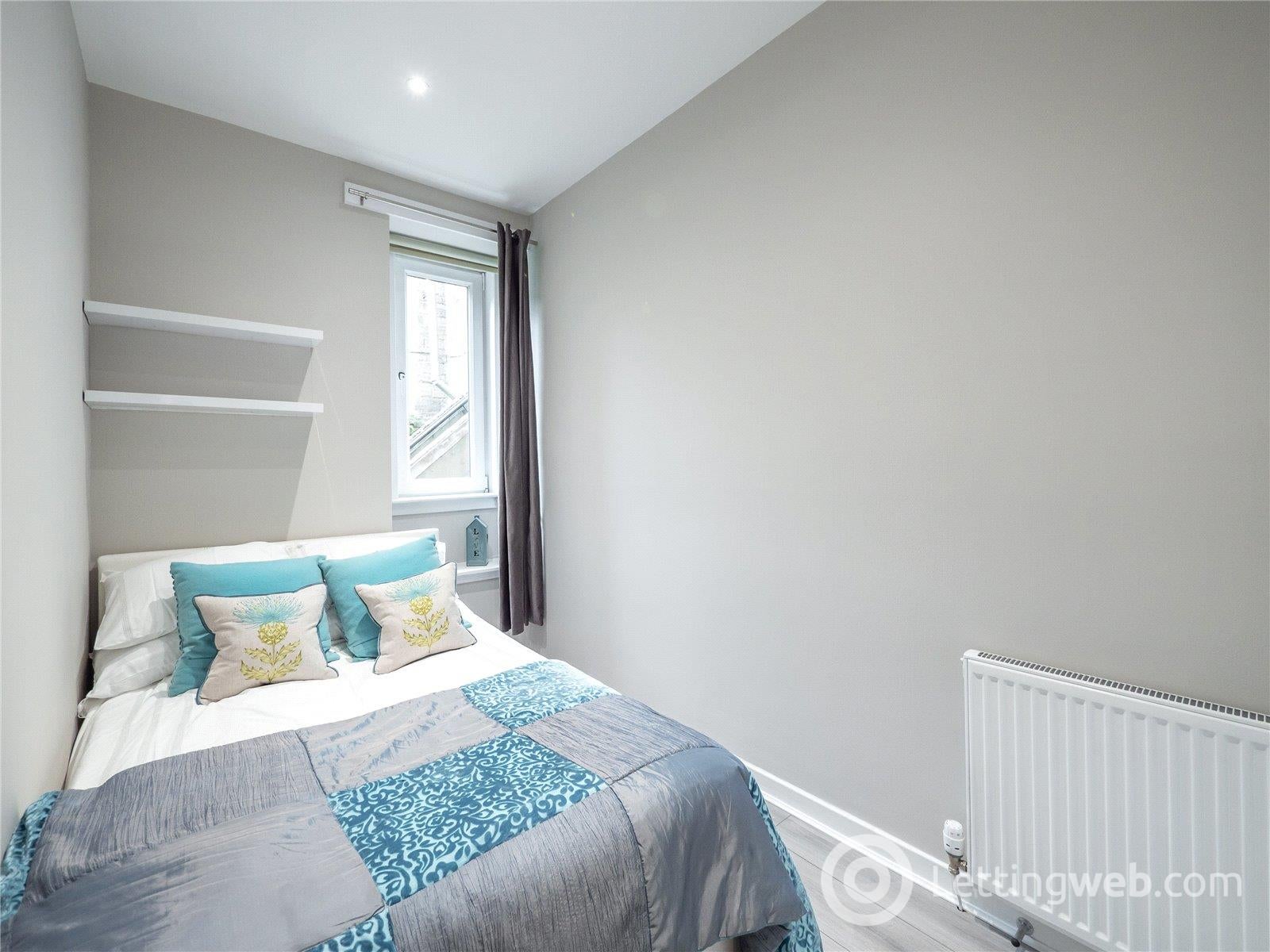 Flat Rossie Place in Edinburgh