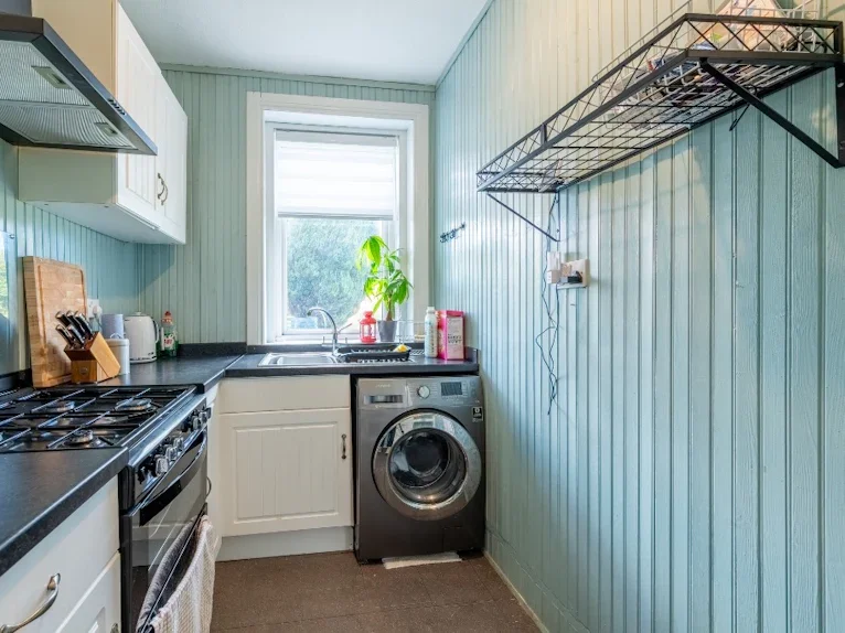 Flat Stenhouse Avenue West in City of Edinburgh