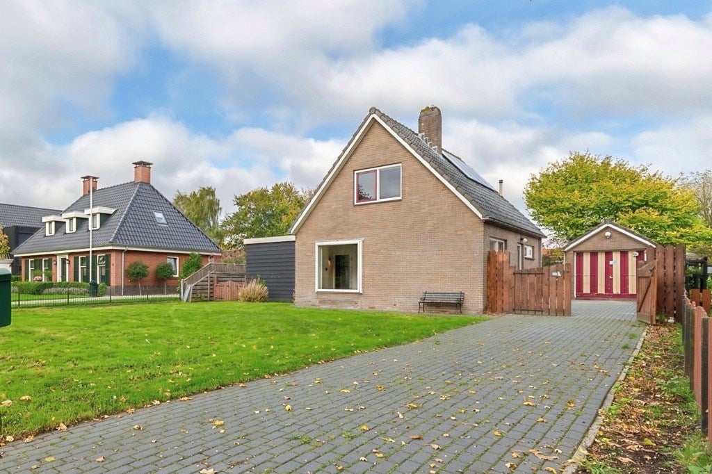 Huis Raadhuisstraat 34 in Blijham