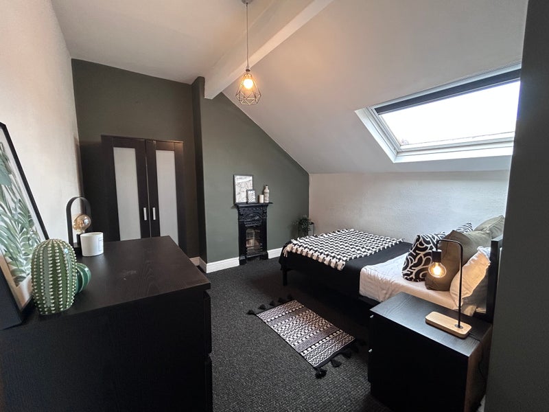 Room Brentwood Street in Leeds