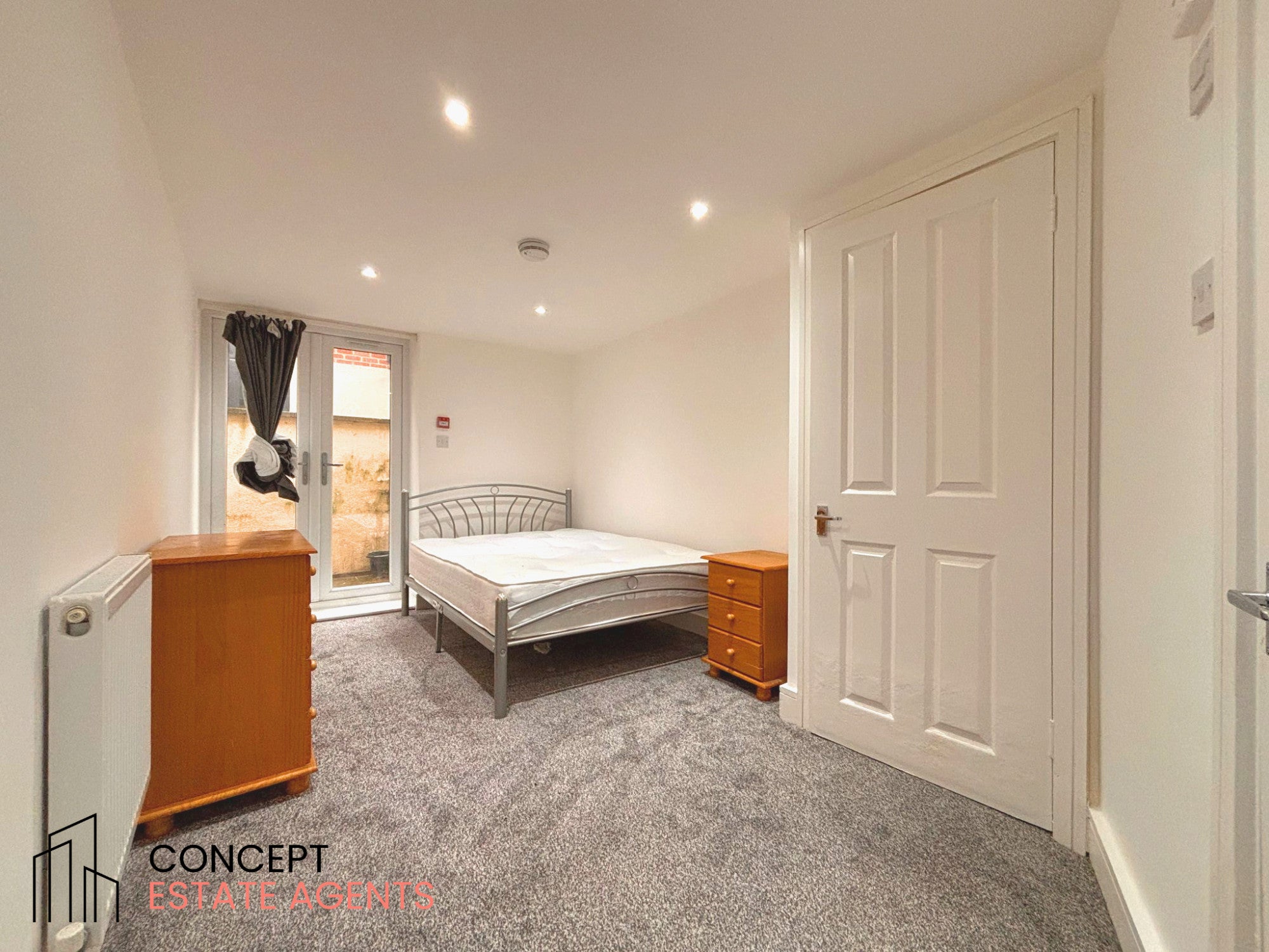 House Cowdrey Road in Greater London