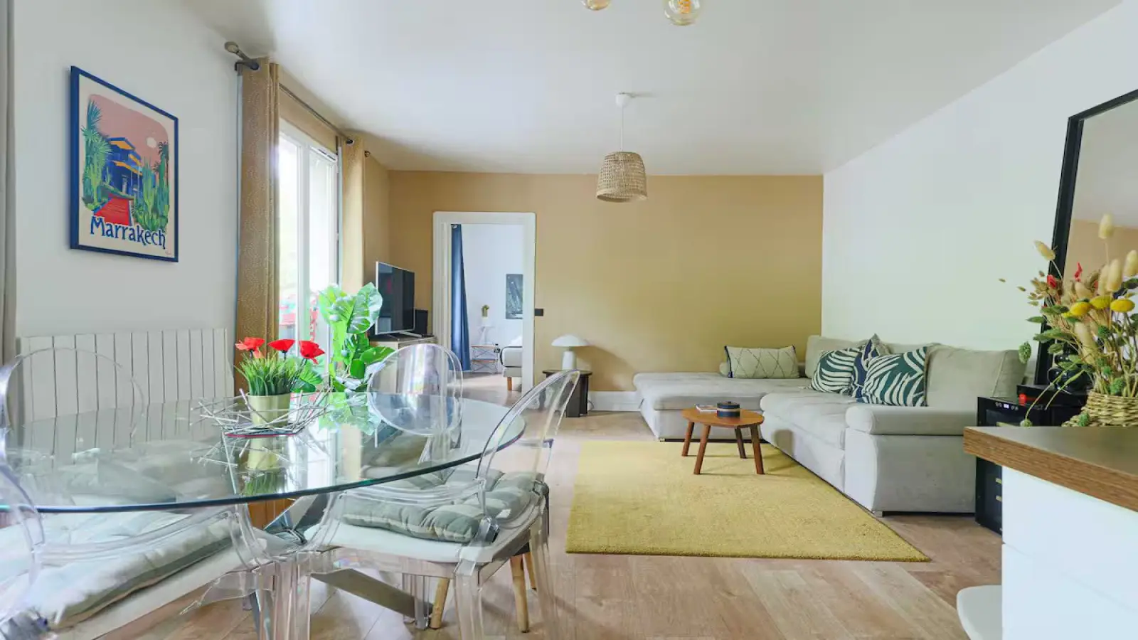Flat Avenue Michelet in Saint-Ouen-sur-Seine