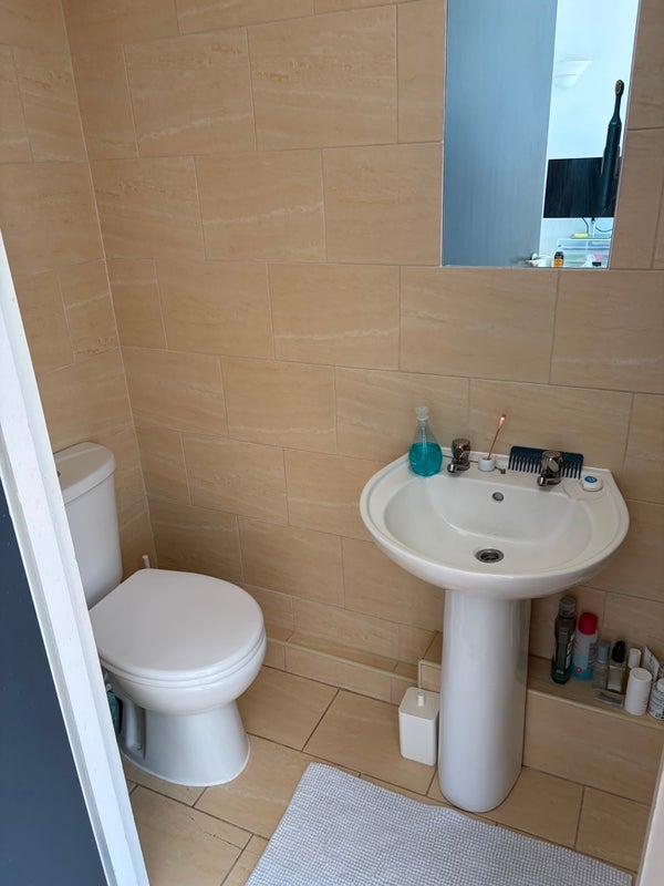 Room Shacklewell Row in Greater London
