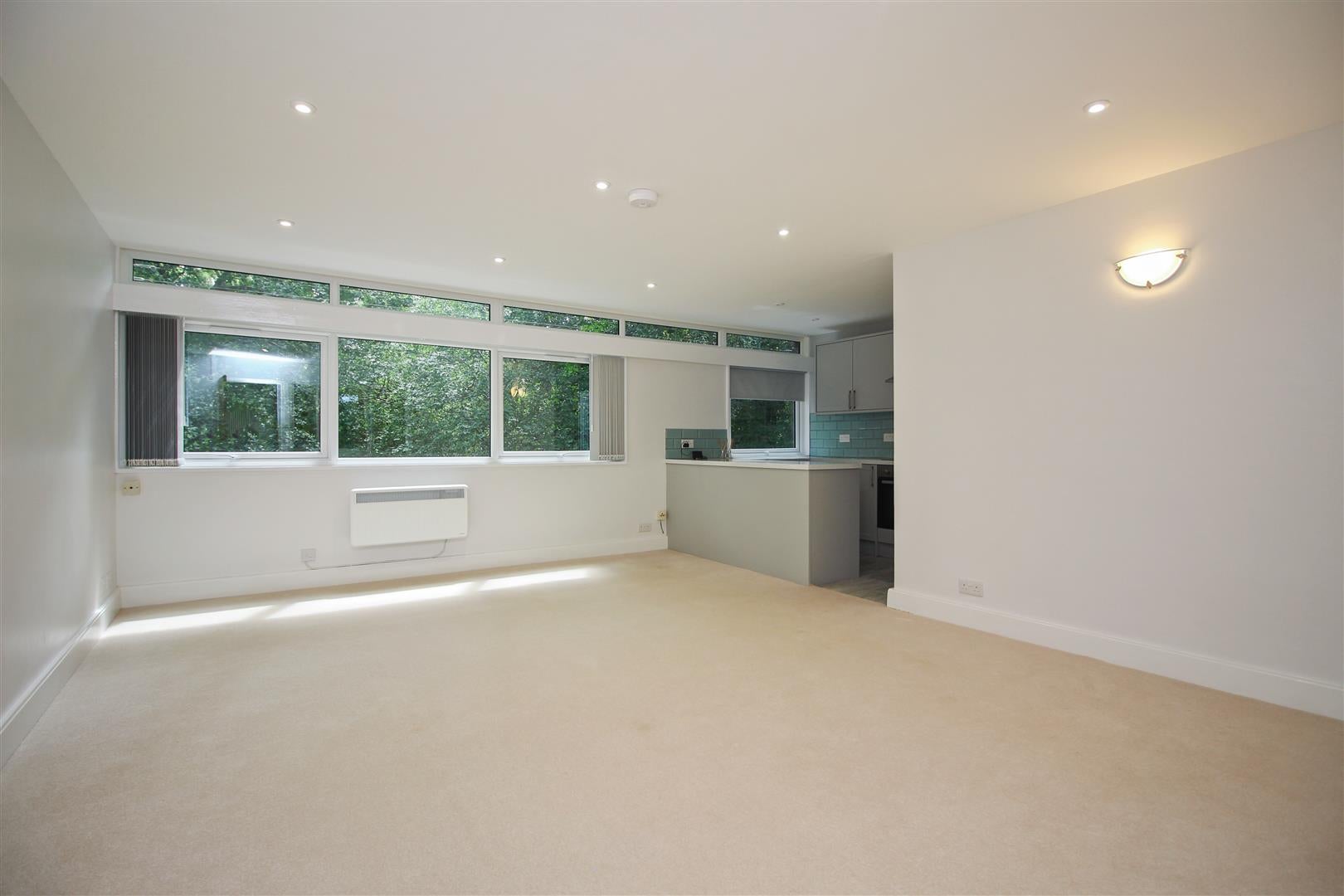 Flat New Dover Road in Canterbury