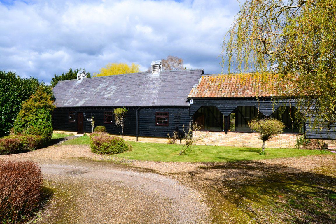 House Pegsdon Way in Shillington