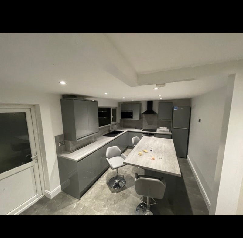 Room Stride Road in Greater London